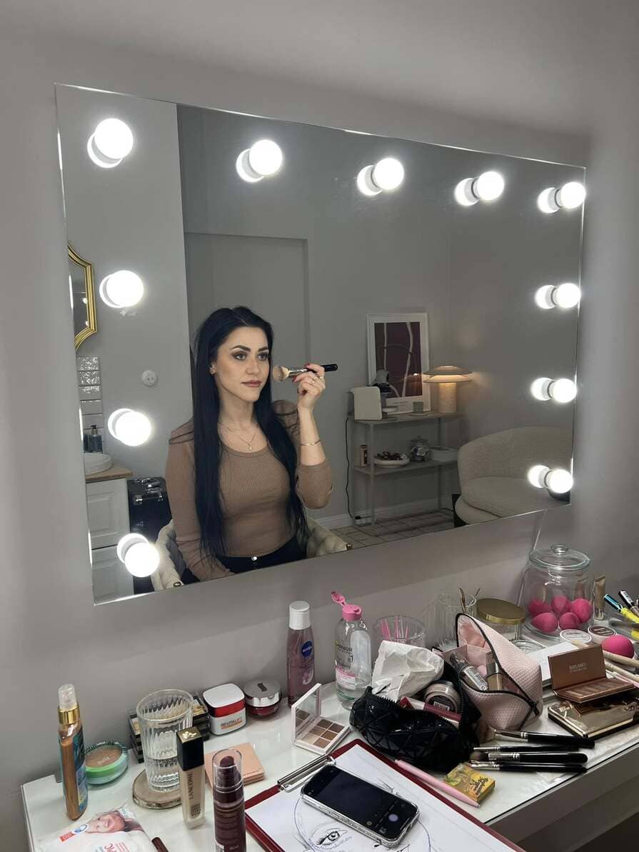 Makijaż wieczorowy Szczecin: Jak zabłysnąć i czuć się pewnie przez całą noc?